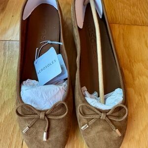AEROSOLES Tan Suede Loafers with Bow Detail